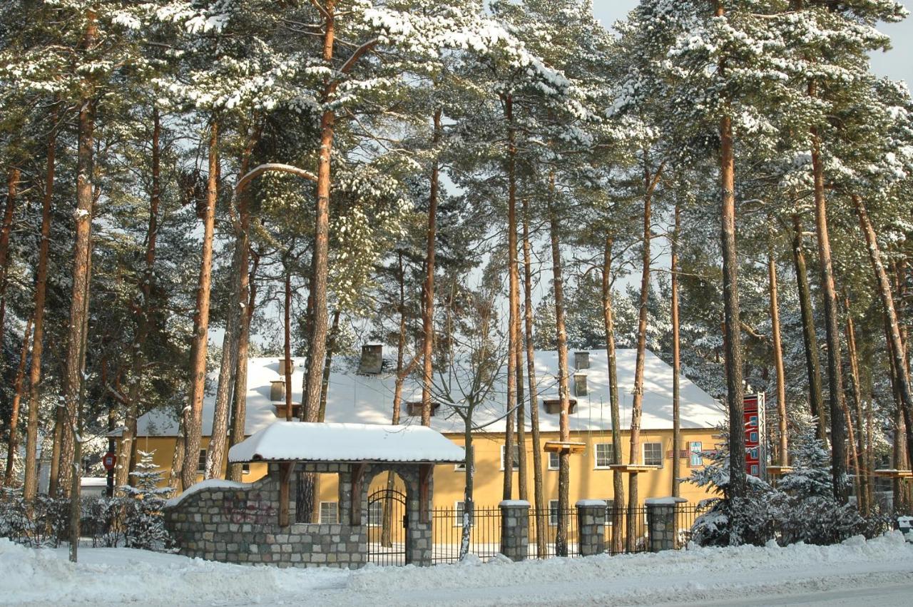 Отель Gosciniec Borne Sulinowo - Byla Baza Wojskowa Экстерьер фото